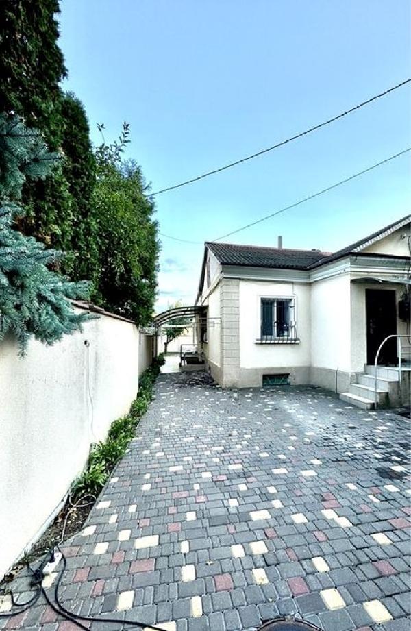  - фото нерухомості