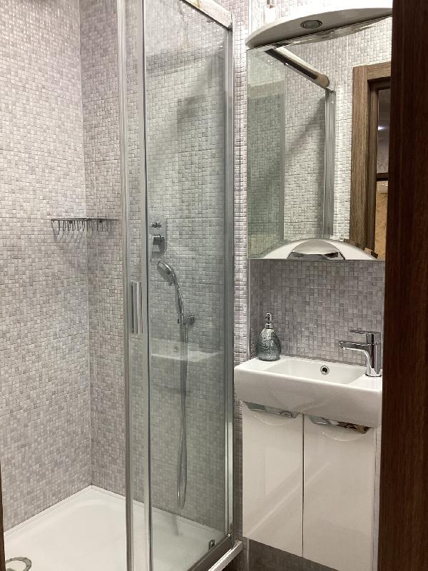  - фото нерухомості