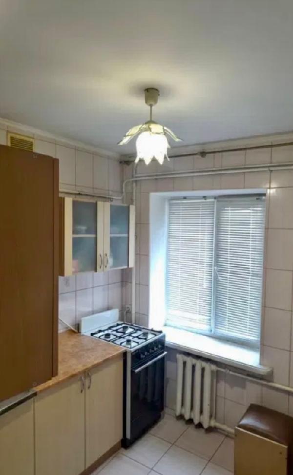 Кухня / Газова Плита - фото нерухомості