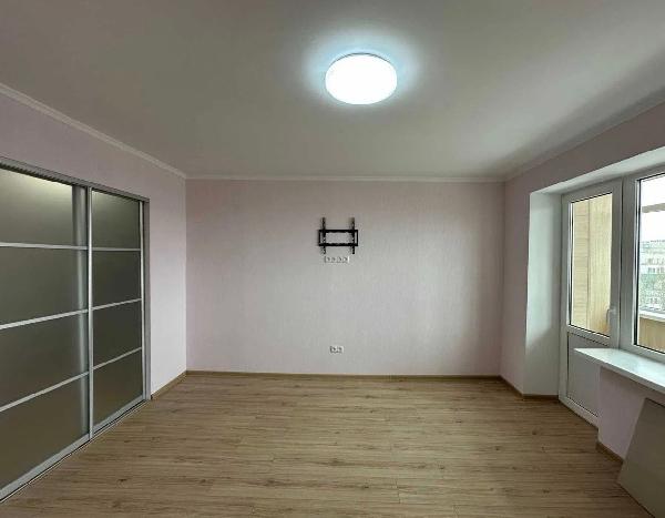  - фото нерухомості