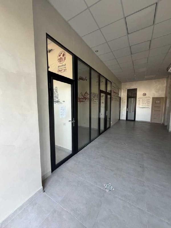 нежитлова нерухомість продам смт Вишневе, фото 3 з 23