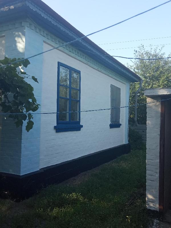 будинок продам смт Чорнобай, фото 1 з 8