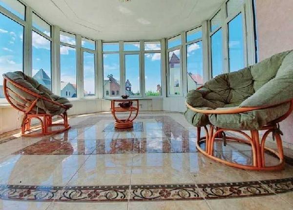 будинок продам, фото 1 з 12