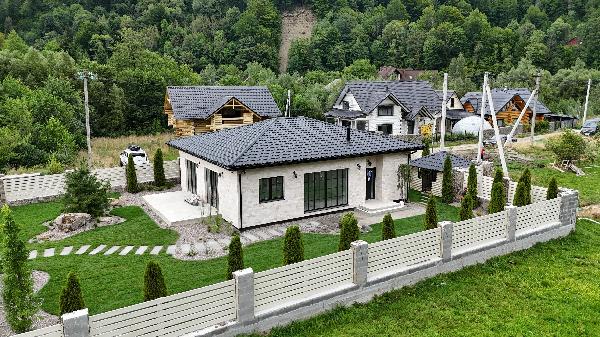 будинок продам село Микуличин, фото 1 з 4