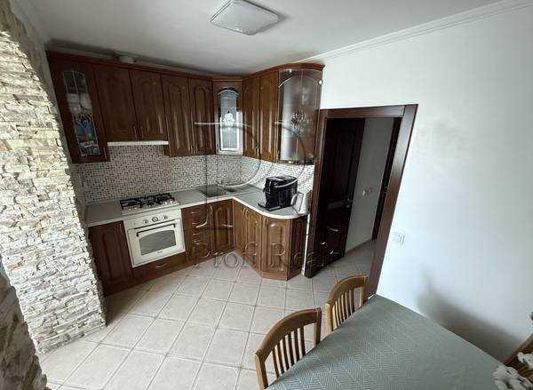 квартира продам смт Калинівка, фото 1 з 9